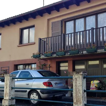 D'hotes Et Chez Martine Frühstückspension